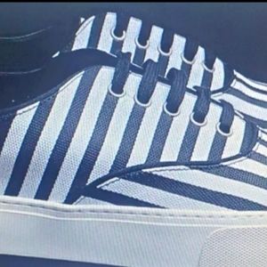 Saint Laurent Venice Low Top Sneakers